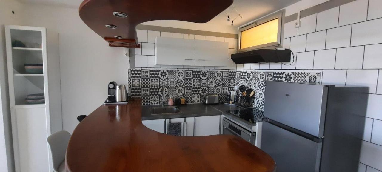 Superbe Appartement Avec Balcon Vue Mer ! Carqueiranne Luaran gambar